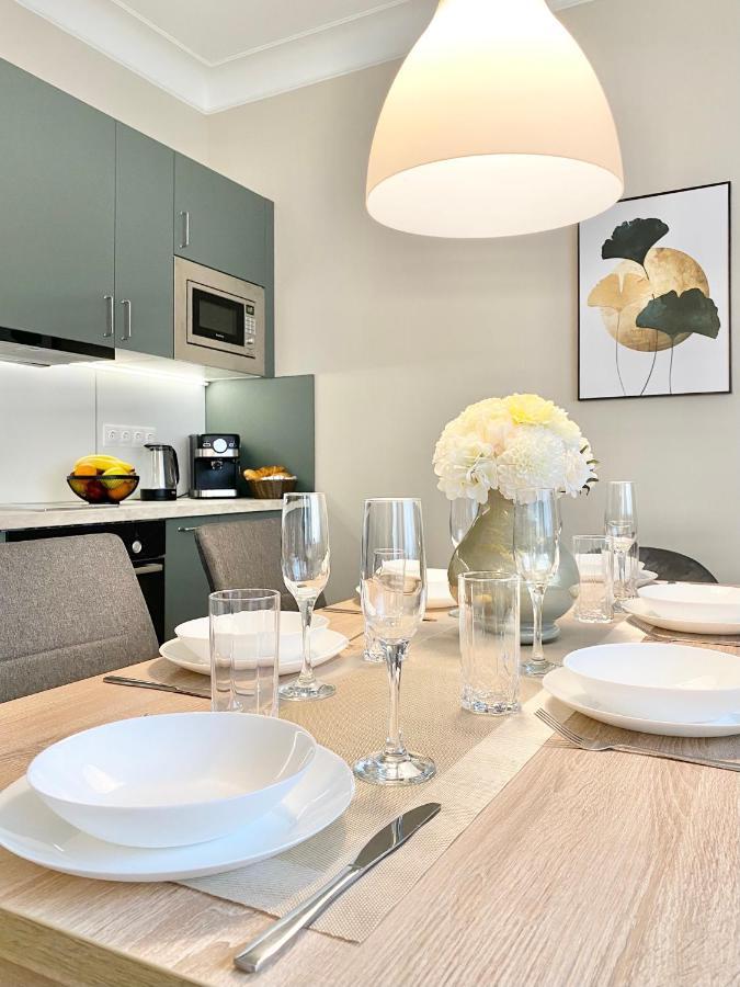 Top Centre Sofia Apartment For 6 Guests Екстер'єр фото
