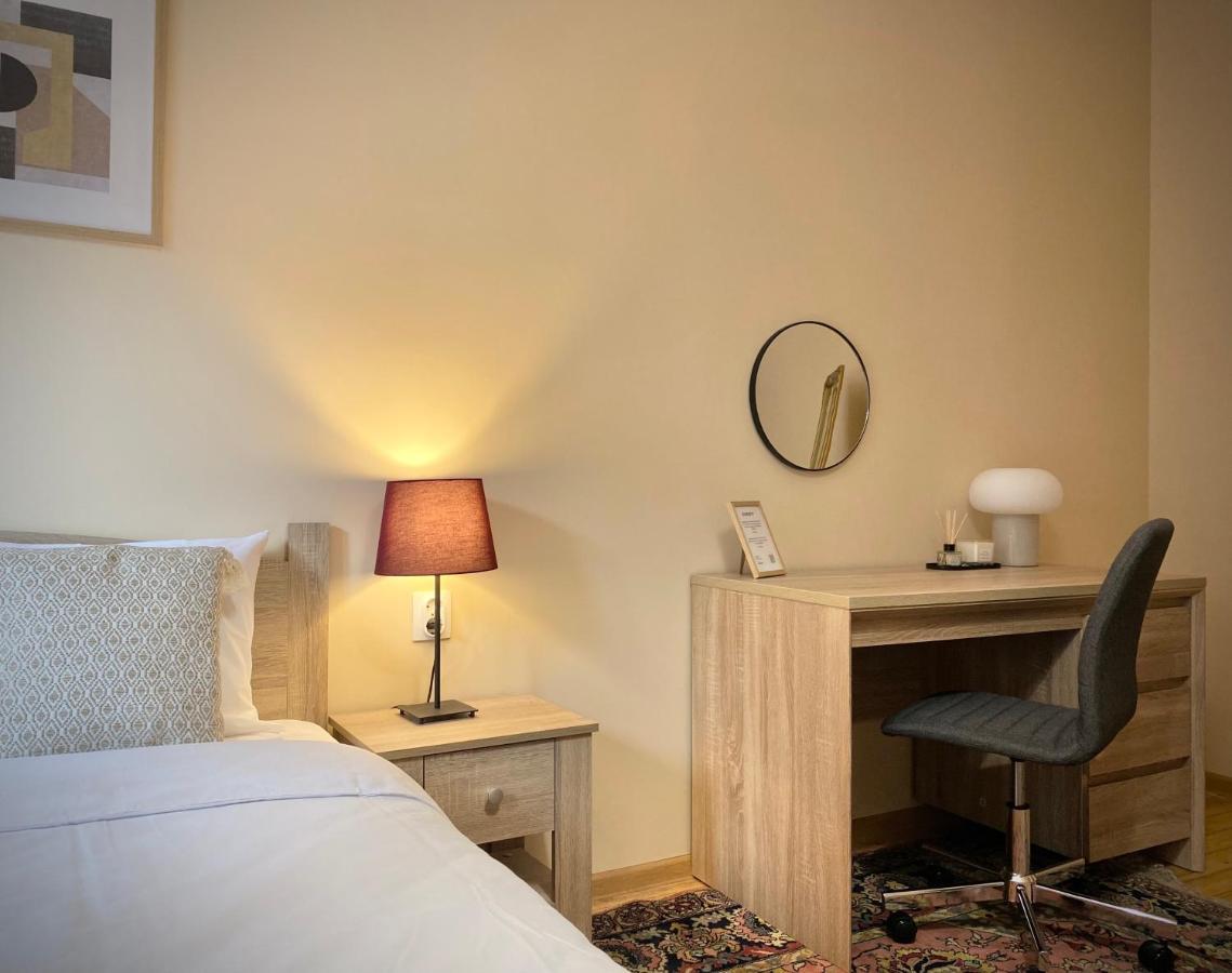 Top Centre Sofia Apartment For 6 Guests Екстер'єр фото